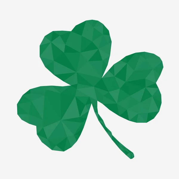 Zelená polygonální Shamrock nechat izolované na bílém pozadí. Happy patricks plochý piktogram koncept. Módní jetel jednoduchý symbol. Geometrické vektorové ilustrace. — Stockový vektor