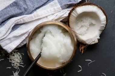 Hindistan cevizi yağı, Hindistan cevizi pul görünümünü aşağı üst