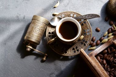 Baharat ile siyah kahve
