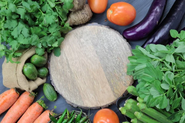 Verduras indias de tomates, zanahorias, ñame, calabaza puntiaguda, Gre — Foto de Stock