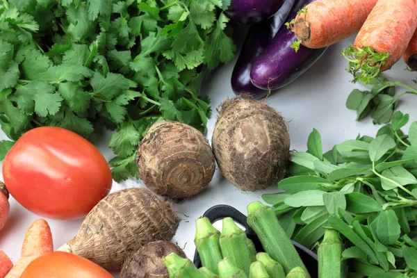 Verduras indias de tomates, zanahorias, ñame, calabaza puntiaguda, Gre — Foto de Stock