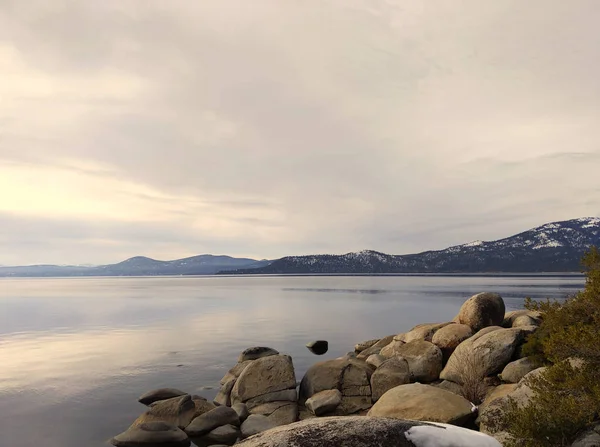 Privire scenică asupra Punctului Memorial, Lacul Tahoe Nevada — Fotografie, imagine de stoc