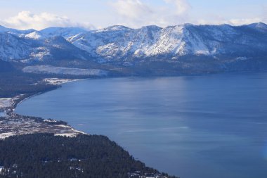 Heavenly Valley, Güney Tahoe Gölü 'nde kayak merkezi.