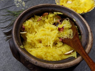Zarda Pulao veya tatlı pirinç veya Meethe Chawal