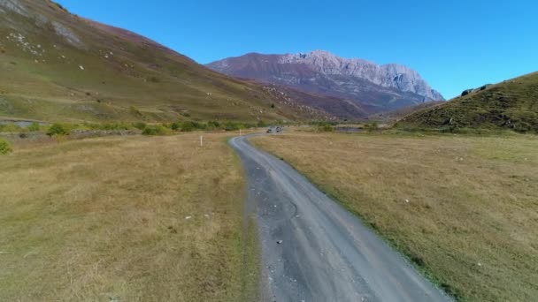 Hermoso Valle Montaña Grupo Bicicletas Quad Extremas Las Montañas Del — Vídeo de stock