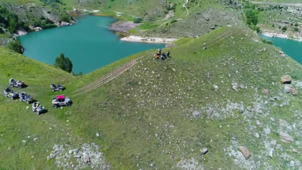 Lago Turquesa Giggit Grupo Turistas Buggy Quad Biking Norte Del — Vídeos de Stock