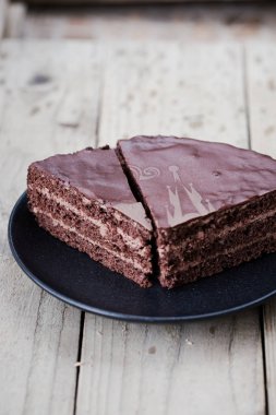 Üçlü çikolata Layer Cake