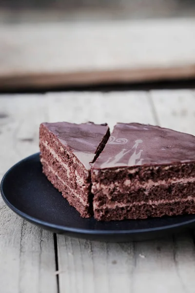 Τριπλό στρώμα κέικ σοκολάτας — Φωτογραφία Αρχείου