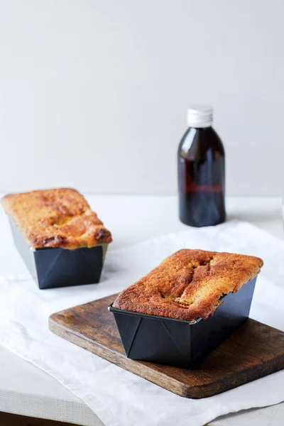 Coffee Pound Cakes in Baking Tins with Cold Brew Coffee — Stok Foto