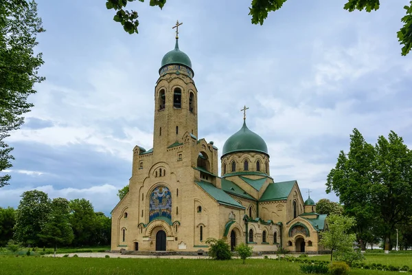 Church of the Intercession of the Blessed Virgin (Svyatopokrovsk — Stock Photo, Image