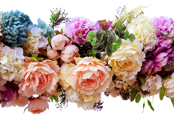 Guirnalda decorativa de flores artificiales - rosas y hortensias . — Foto de Stock