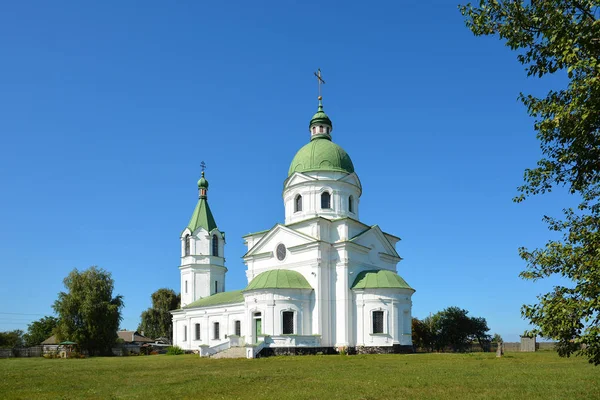 Rum Ortodoks XVIII yüzyılın bina Kilisesi, dini. Üç — Stok fotoğraf