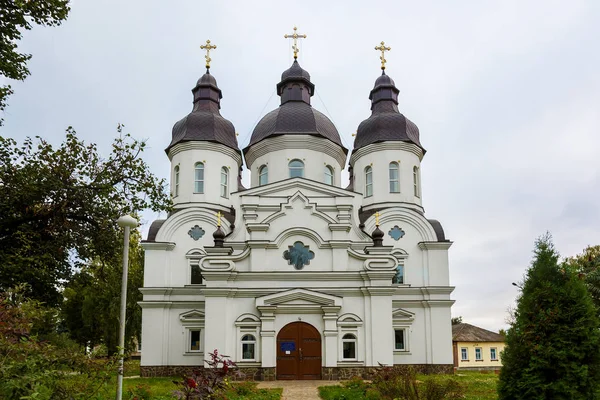 Sumska 州 Nedryhailiv 圣彼得 Kalnyshevsky 寺, — 图库照片