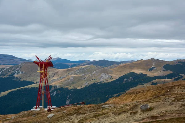 Paisaje Montaña Parque Natural Bucegi Cerca Busteni Rumania Pilones Teleférico —  Fotos de Stock