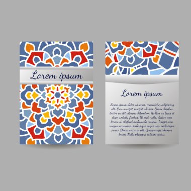 Flyers, broşürler, şablonlar tasarım kümesi.