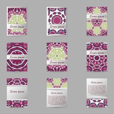 Flyers, broşürler, şablonlar tasarım kümesi.