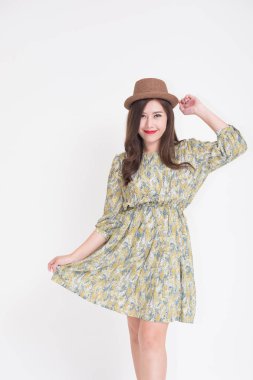 Klasik elbiseli güzel bir Asyalı kadın.