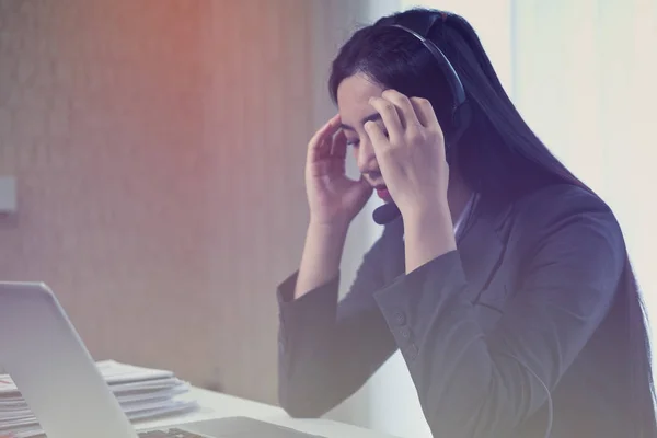 Menina Bonita Nova Olhando Ansioso Estressado Nervoso — Fotografia de Stock