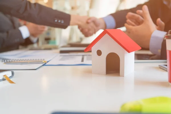 Wohnungsunternehmen Gute Teamarbeit Wohnungsunternehmenskonzept — Stockfoto