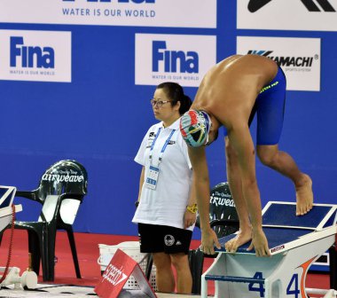 Hong Kong, Çin - 29 Ekim 2016. Olimpiyat ve dünya şampiyonu yüzücü Le Clos Chad (Rsa) erkekler kelebek 100m ön ısı başında. Fina Yüzme Dünya Kupası, Victoria Park Yüzme Havuzu.