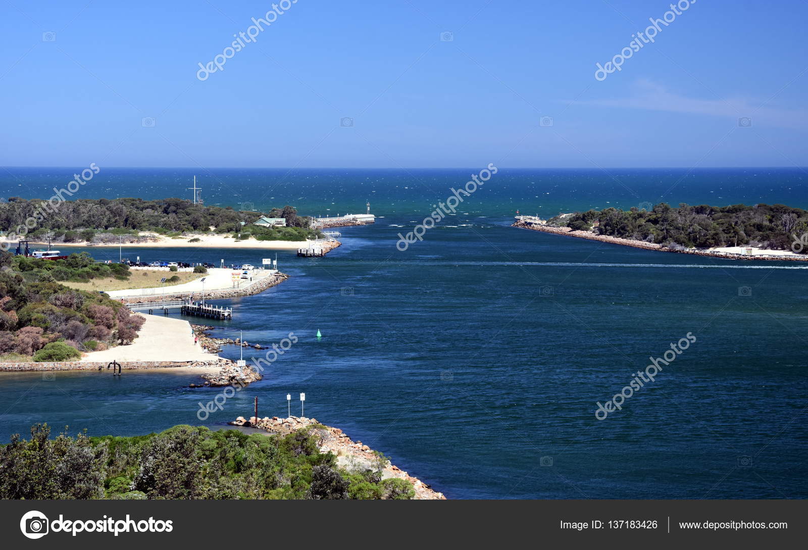 Llanura costera fotos de stock, imágenes de Llanura costera sin royalties | Depositphotos Llanura costera fotos de stock, imágenes de Llanura costera sin royalties | Depositphotos
