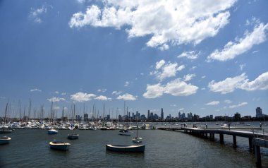 St Kilda 'dan Melbourne Skyline 