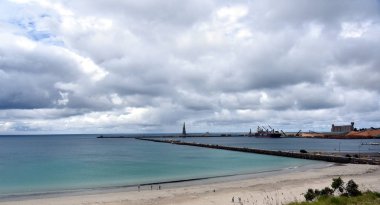 Portland beach, Lee dalgakıran