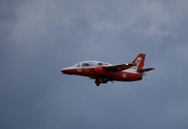 Marchetti S211 turbofan güçlü askeri eğitim uçağıdır