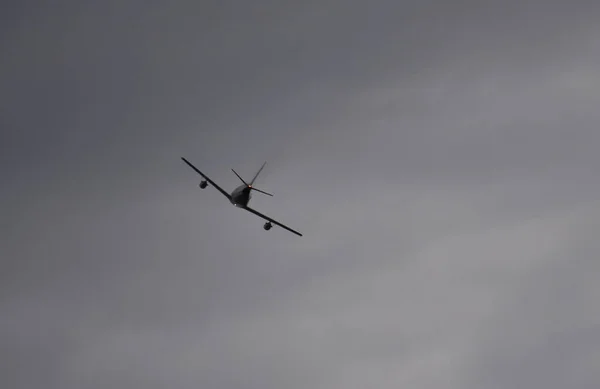 Літаки-винищувачі F18 Hornet в рейс — стокове фото