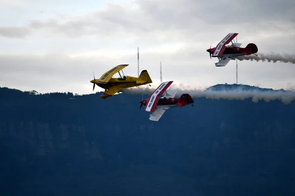 Paul Bennet exibição aeróbica em Wolf Pitts Pro — Fotografia de Stock