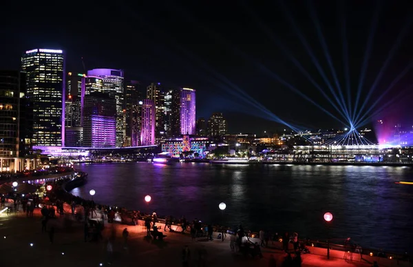 City lights and laser show in Sydney — Stock Photo, Image