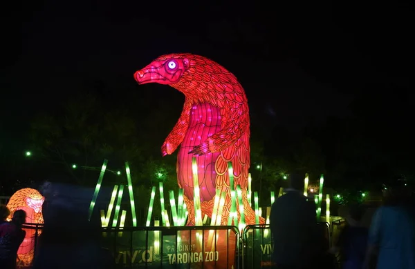 Гигантская мультимедийная световая скульптура — стоковое фото