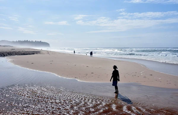 Waves and sand beach for background — Stock Photo, Image