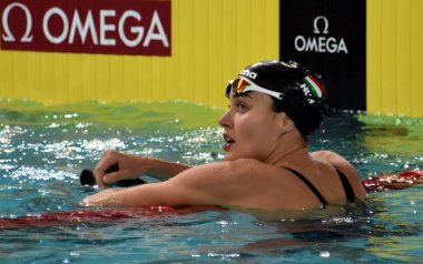 Rekabetçi yüzücü Zsuzsanna Jakabos