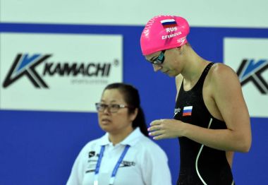 Rus yüzücü Yuliya Efimova