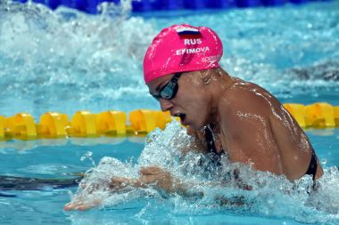 Rus yüzücü Yuliya Efimova 