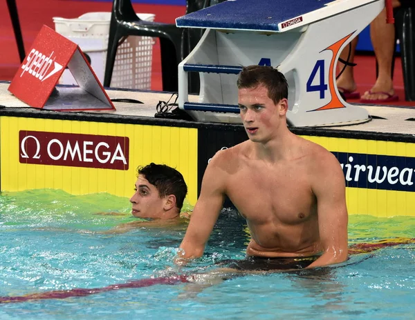 Nadadores ROMANCHUK Mykhailo y Gergely GYURTA — Foto de Stock