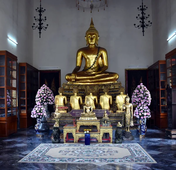 Gyllene buddhastaty i Wat Pho — Stockfoto