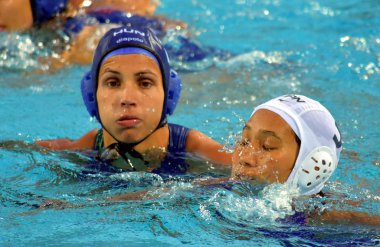 Keszthelyi Rita Japonya ile ön eleme savaşır.