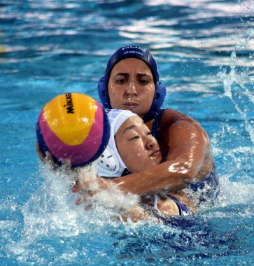 Csabai Dora Japonya ile çalış