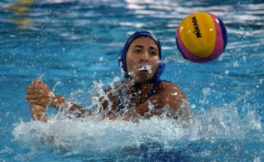 Csabai Dora Japonya ile çalış