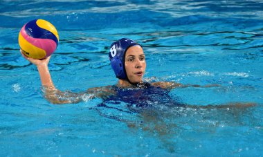 Ön eleme Keszthelyi Rita