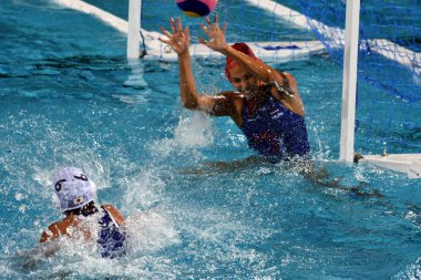 Yamamoto Minori çekim kaso Orsolya savunur 