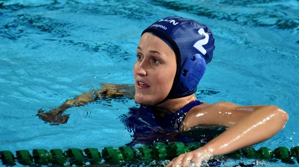 Ön eleme Czigany Dora