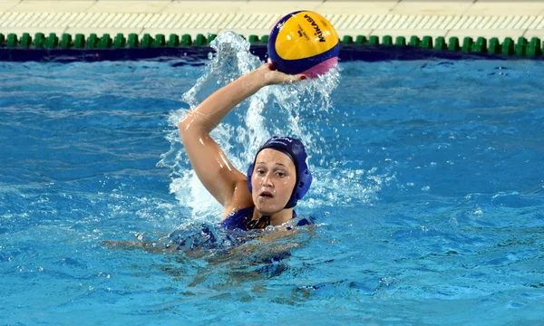 Ön eleme Czigany Dora