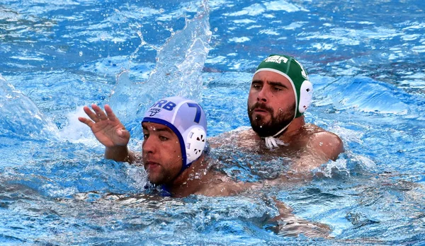 Ubovic Nemanja Molyneux Nicholas ile savaşır