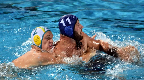 Avustralya ve Macar oyuncu kavgalar