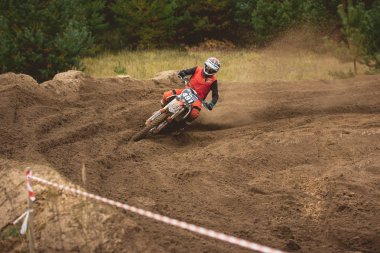 24 Eylül 2016 - Volgsk, Rusya, Mx moto cross racing - tehlikeli manevra motosikleti