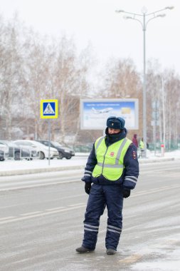 Kazan, Rusya, 17 Kasım 2016, Rus polis üniformalı Uluslararası Havaalanı