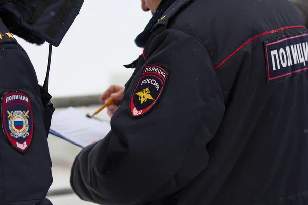 Two russian policemen - During the winter holiday, close up — Stock Photo, Image